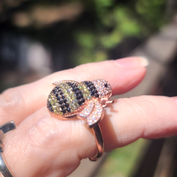 CUTE little bee ring sz6.5 adjustable onyx, citrine & topaz - Picture 10 of 10